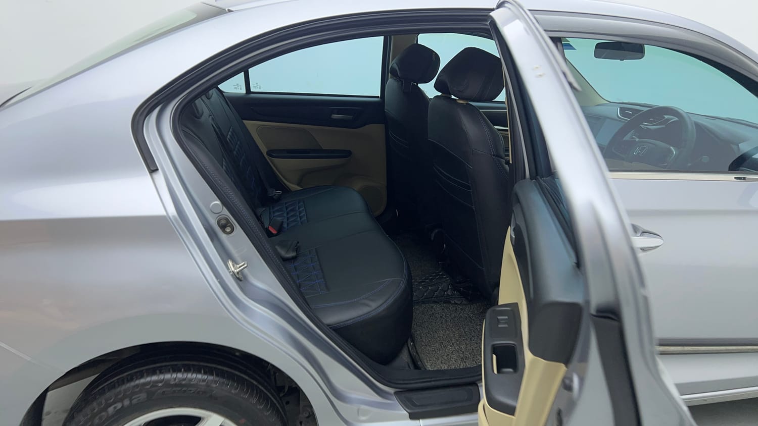 Used 2023 Honda Amaze S 1.2 Petrol CVT Petrol Automatic interior RIGHT SIDE REAR DOOR CABIN VIEW