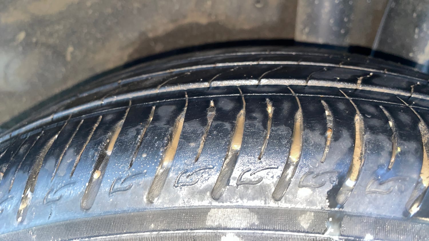 Used 2023 Kia Sonet X Line 1.5 Diesel AT Diesel Automatic tyres LEFT REAR TYRE RIM VIEW