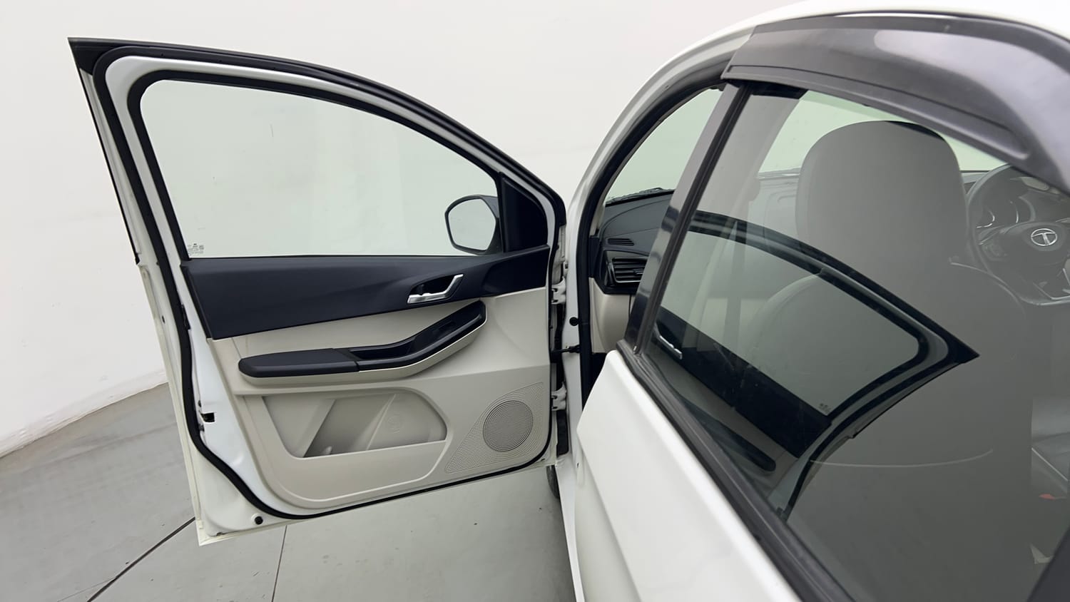 Used 2022 Tata Tiago XZ Plus CNG Cng Manual interior LEFT FRONT DOOR OPEN VIEW
