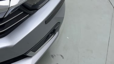 minor_scratch_0