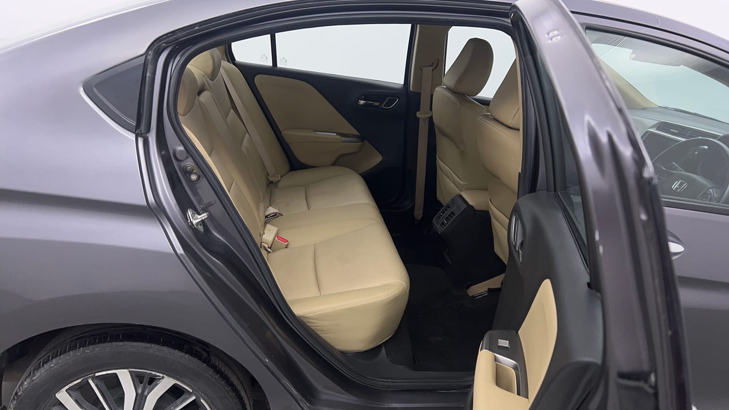 Used 2018 Honda City VX Petrol Petrol Manual interior RIGHT SIDE REAR DOOR CABIN VIEW