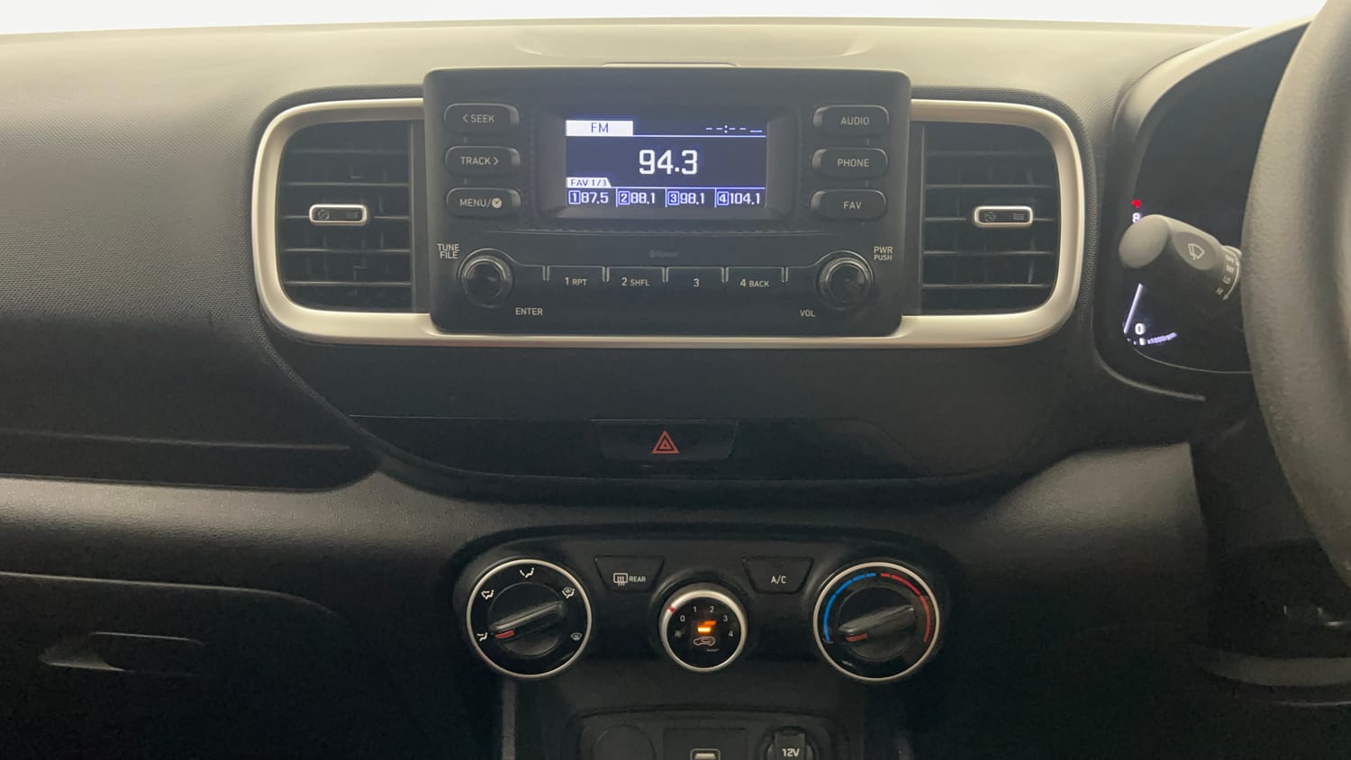 Used 2019 hyundai Venue S 1.0 Turbo Petrol Petrol Manual top_features Integrated (in-dash) music system