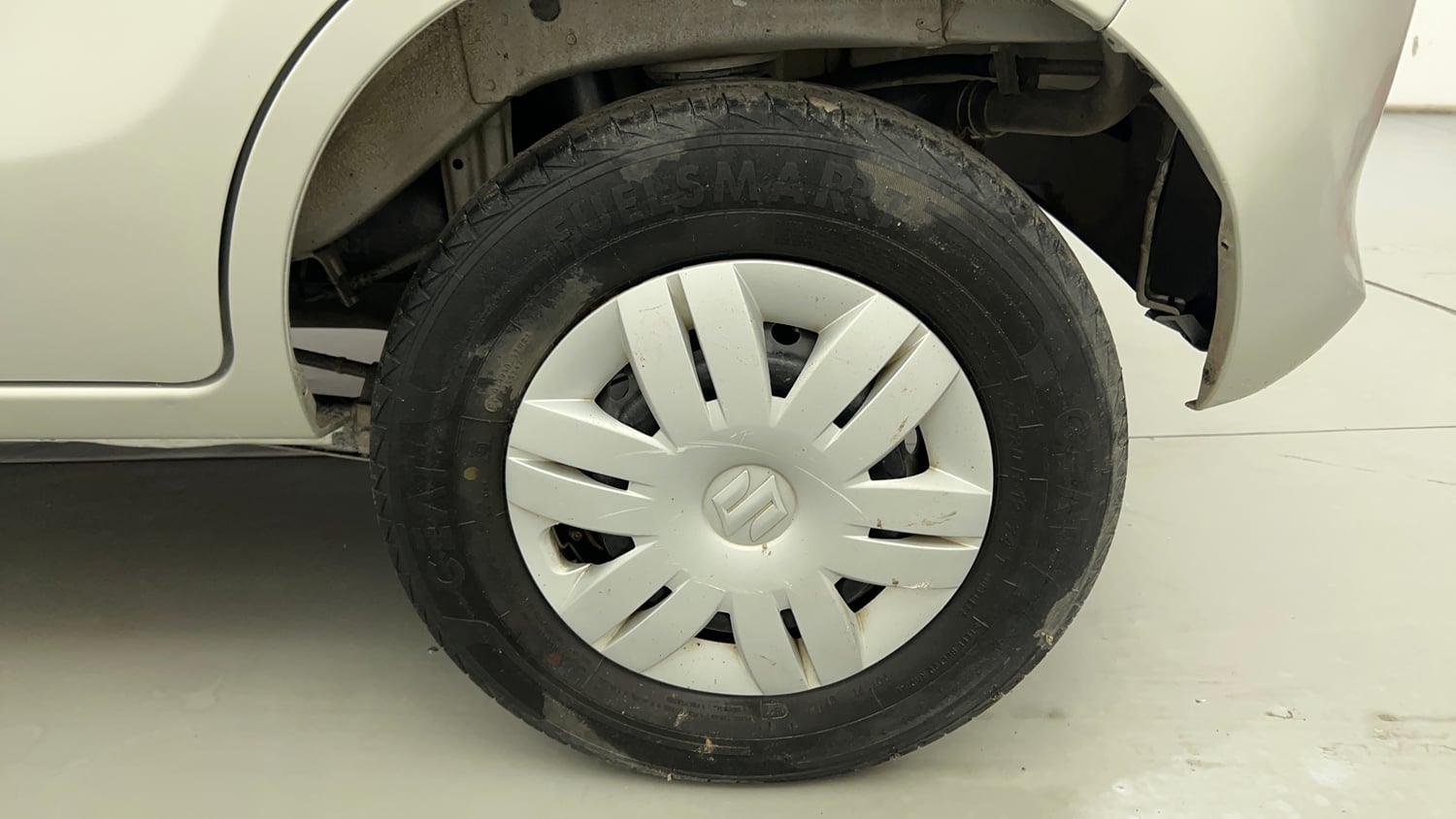 Used 2021 Maruti Suzuki Alto 800 LXi Petrol Manual tyres LEFT REAR TYRE RIM VIEW