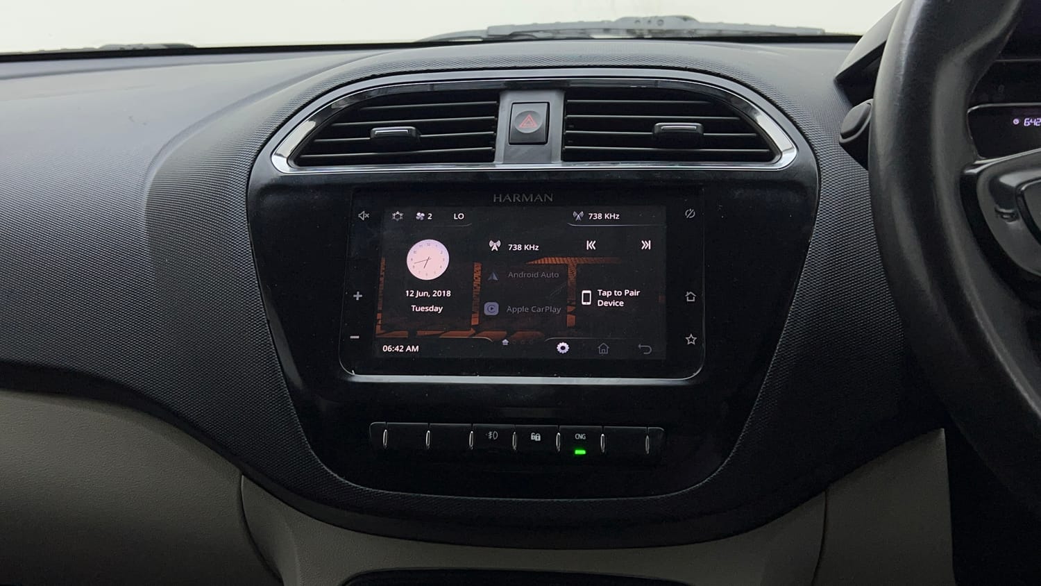 Used 2022 Tata Tiago XZ Plus CNG Cng Manual top_features Integrated (in-dash) music system