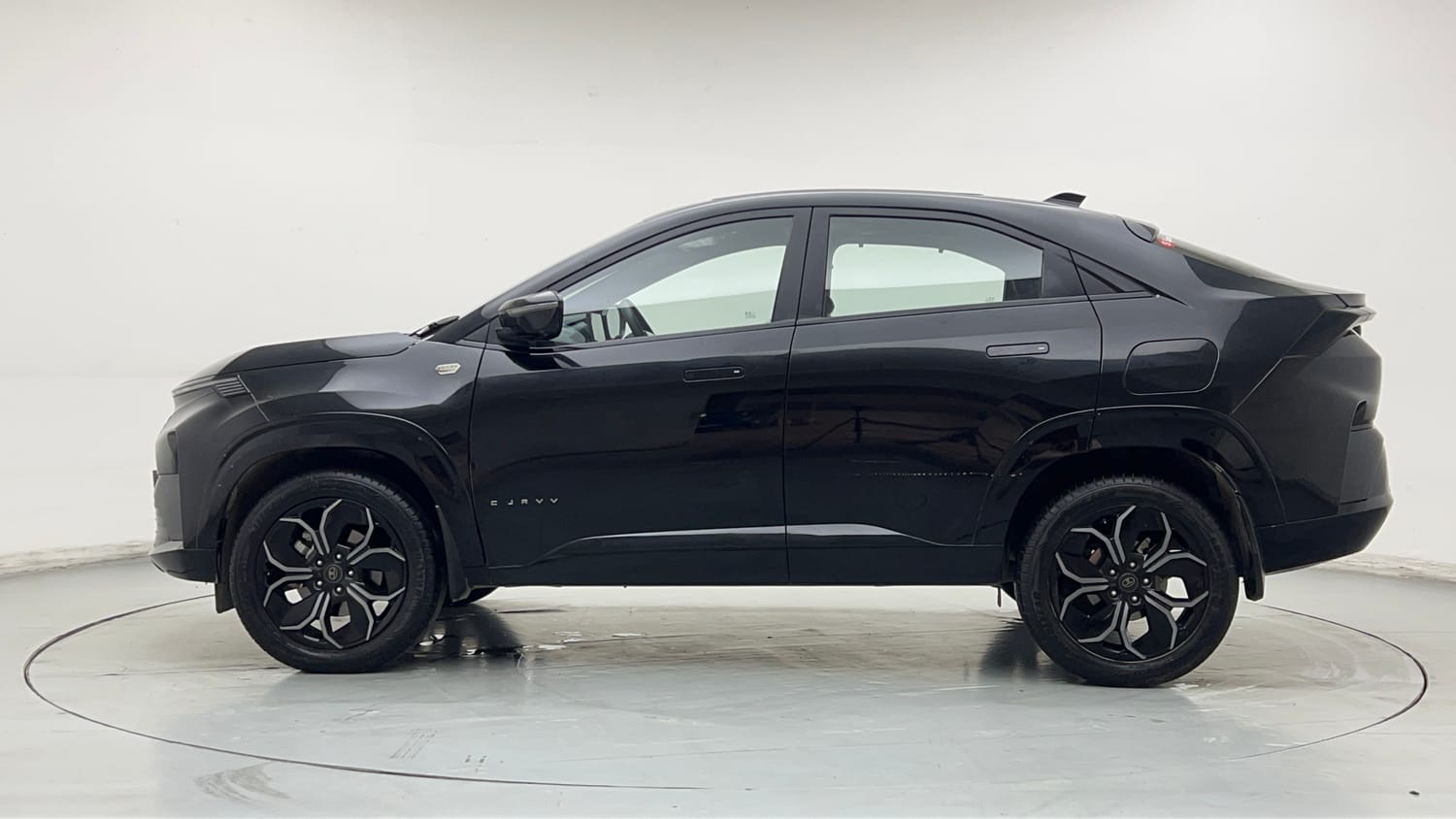 2025 Tata Curvv Accomplished Plus A 1.5 Kryojet Diesel 7DCA Dark Edition-1