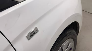 minor_scratch_0