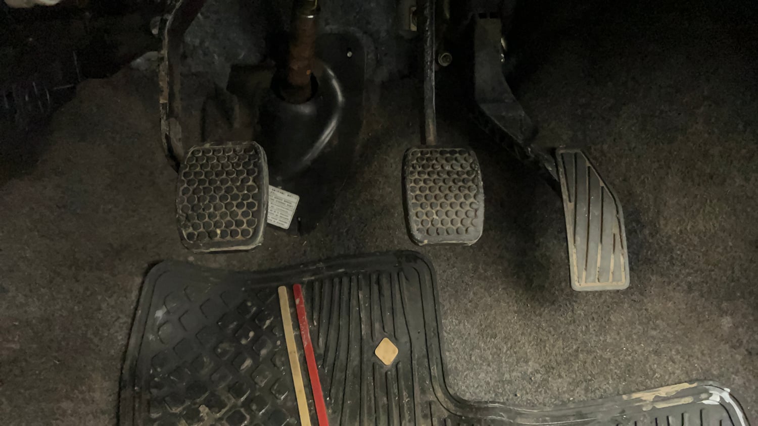 Used 2021 Maruti Suzuki Alto 800 LXi Petrol Manual interior PEDALS VIEW