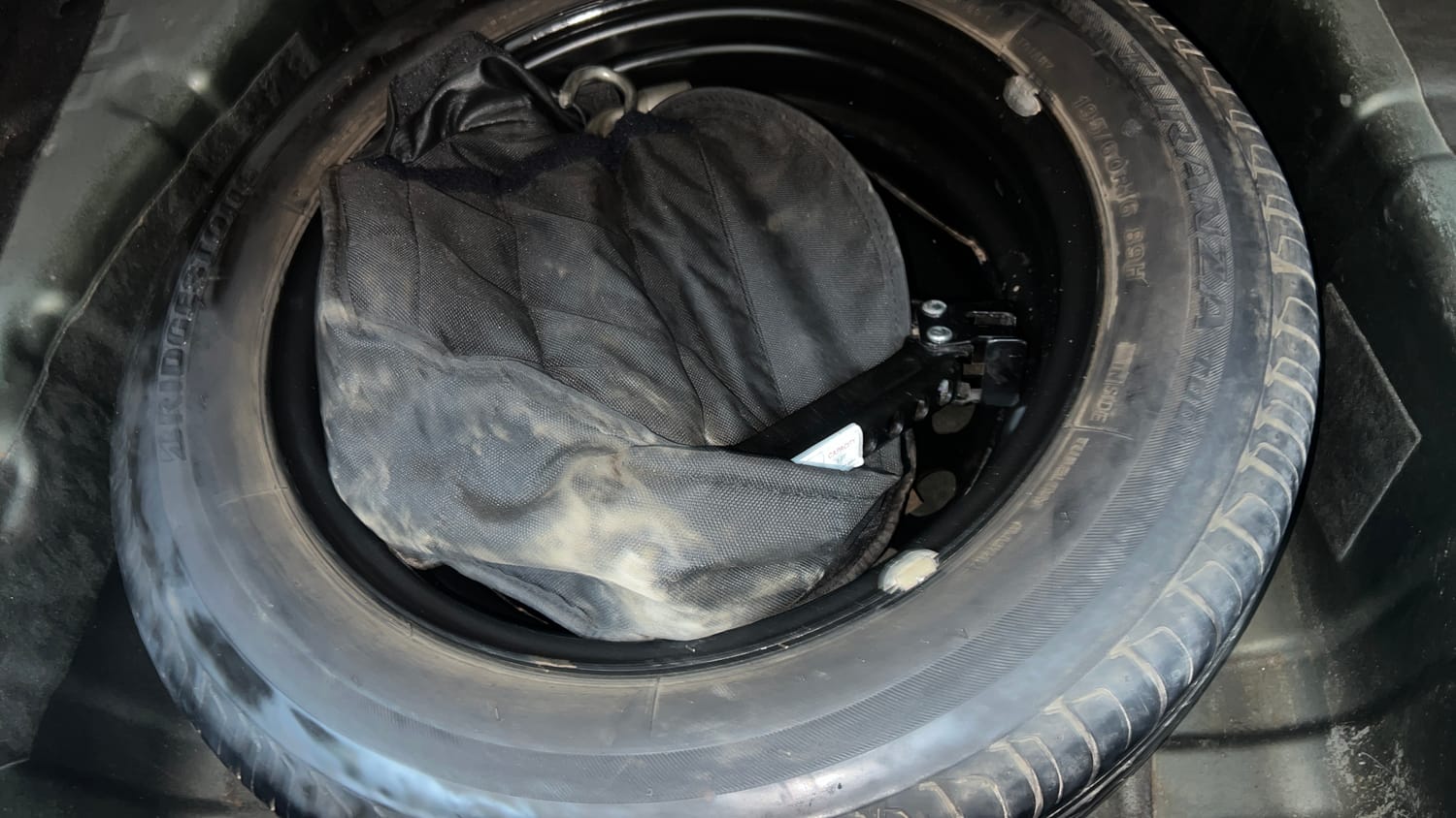 Used 2023 Tata Nexon XM (S) Petrol Manual tyres SPARE TYRE VIEW