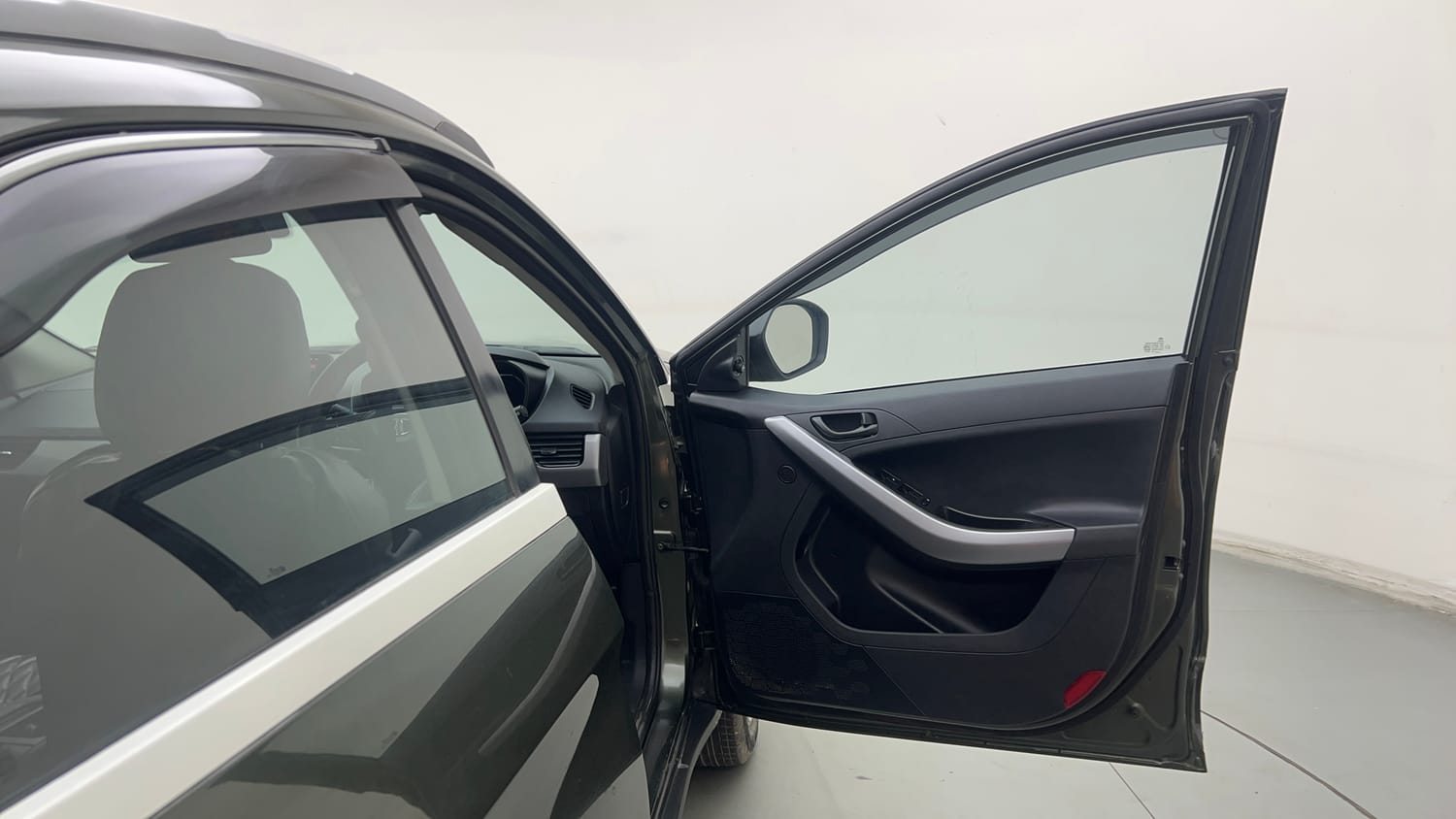 Used 2023 Tata Nexon XM (S) Petrol Manual interior RIGHT FRONT DOOR OPEN VIEW