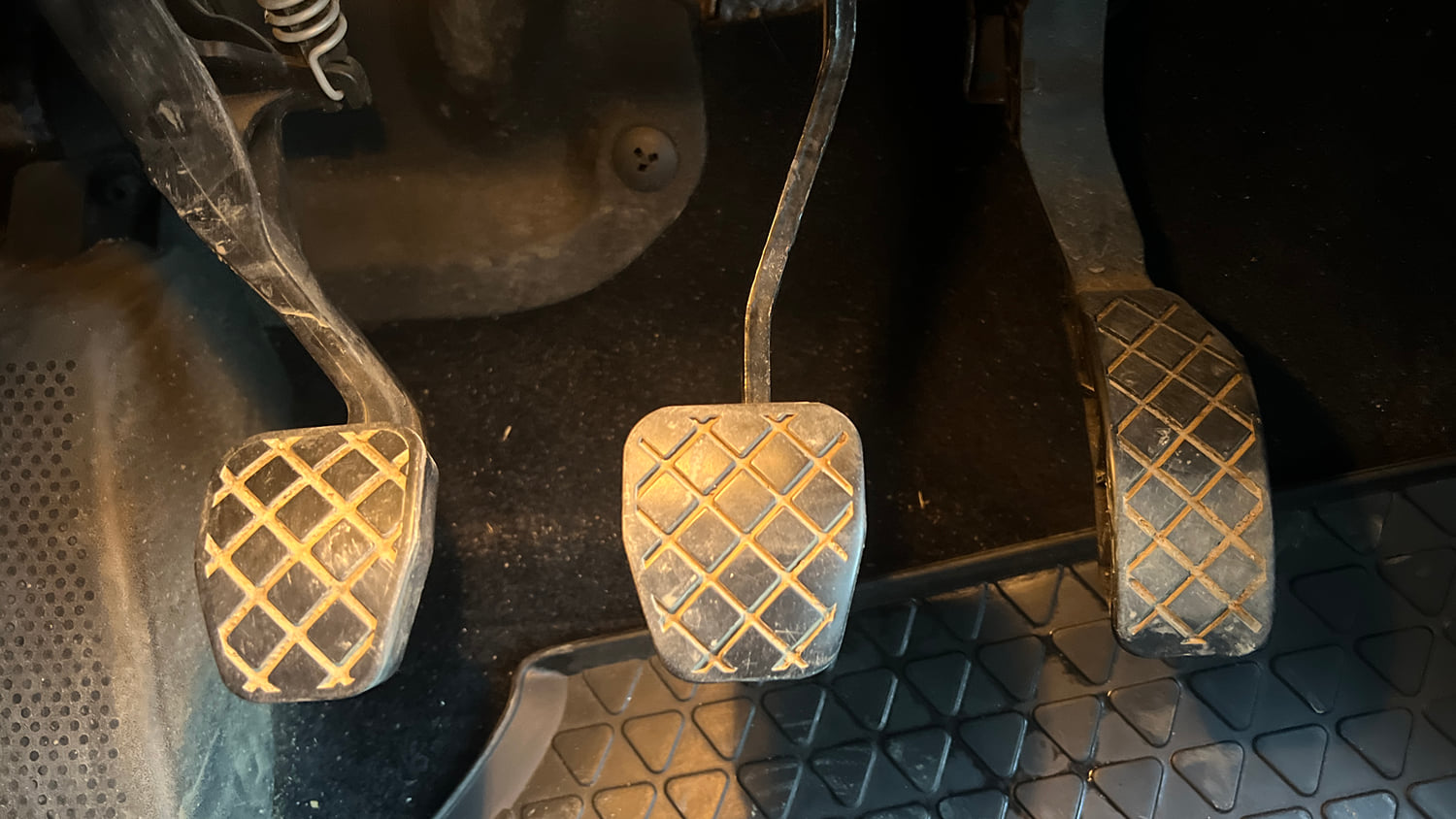 Used 2021 Volkswagen Polo Comfortline 1.0L MPI Petrol Manual interior PEDALS VIEW