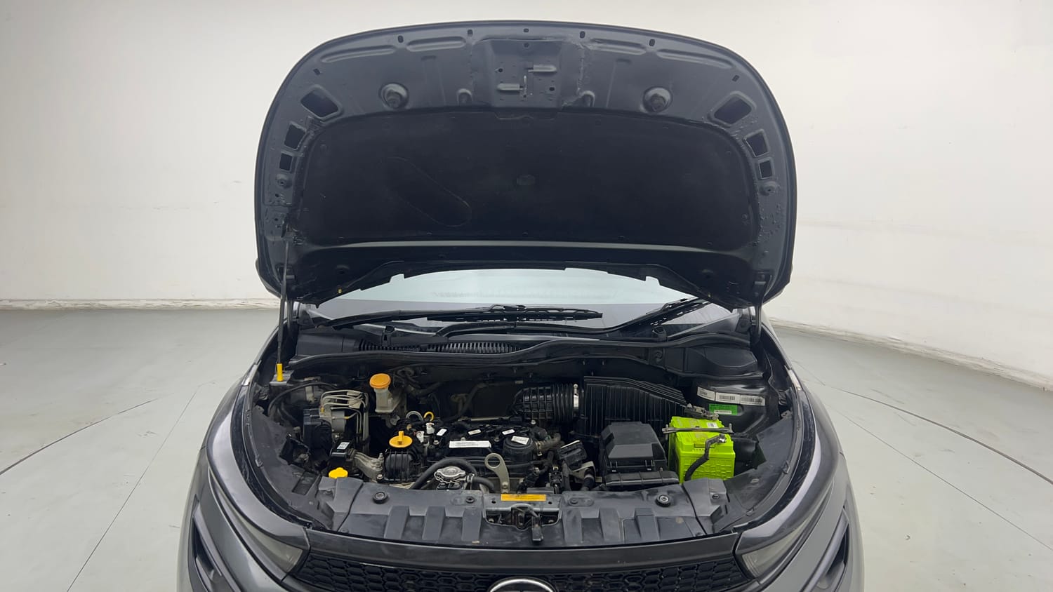 2022 Tata Altroz XE Plus Petrol-27