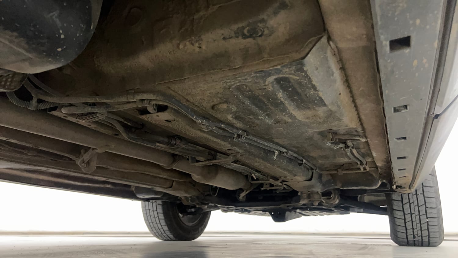 Used 2022 Tata Harrier XZS Diesel Manual extra REAR RIGHT UNDERBODY VIEW