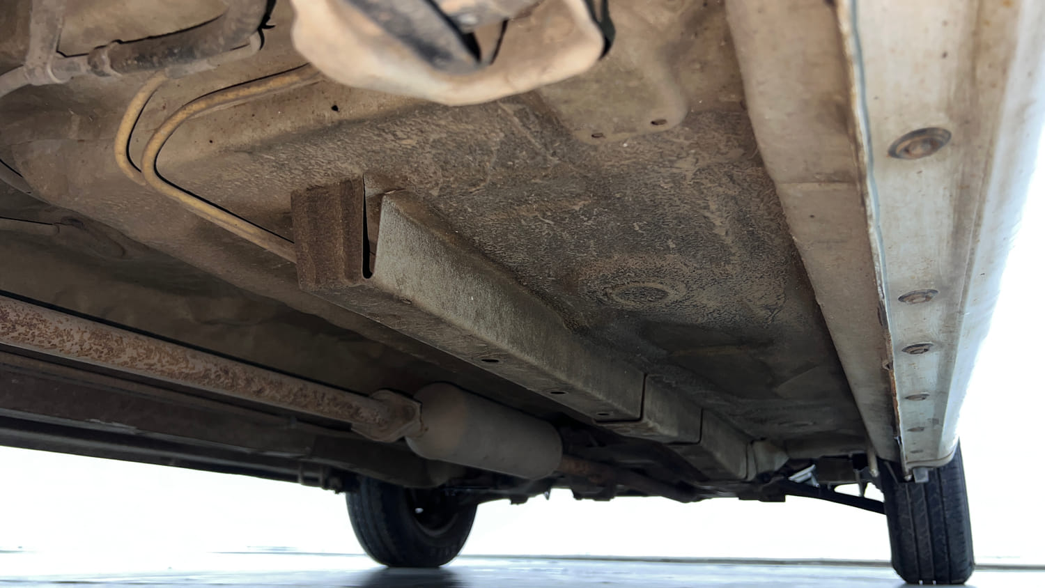 Used 2018 Maruti Suzuki Wagon R LXI CNG Cng Manual extra REAR RIGHT UNDERBODY VIEW