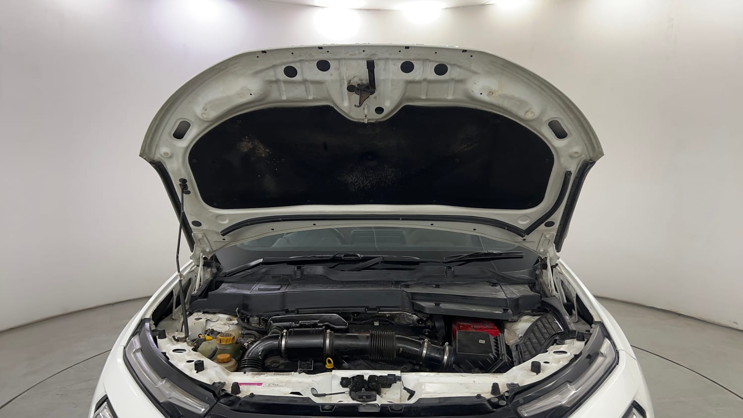 Used 2022 Tata Harrier XZS Diesel Manual engine ENGINE & BONNET OPEN FRONT VIEW