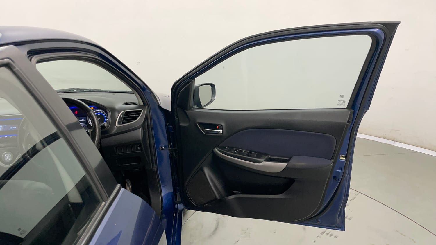 Used 2019 Maruti Suzuki Baleno Delta 1.2 Petrol Manual interior RIGHT FRONT DOOR OPEN VIEW