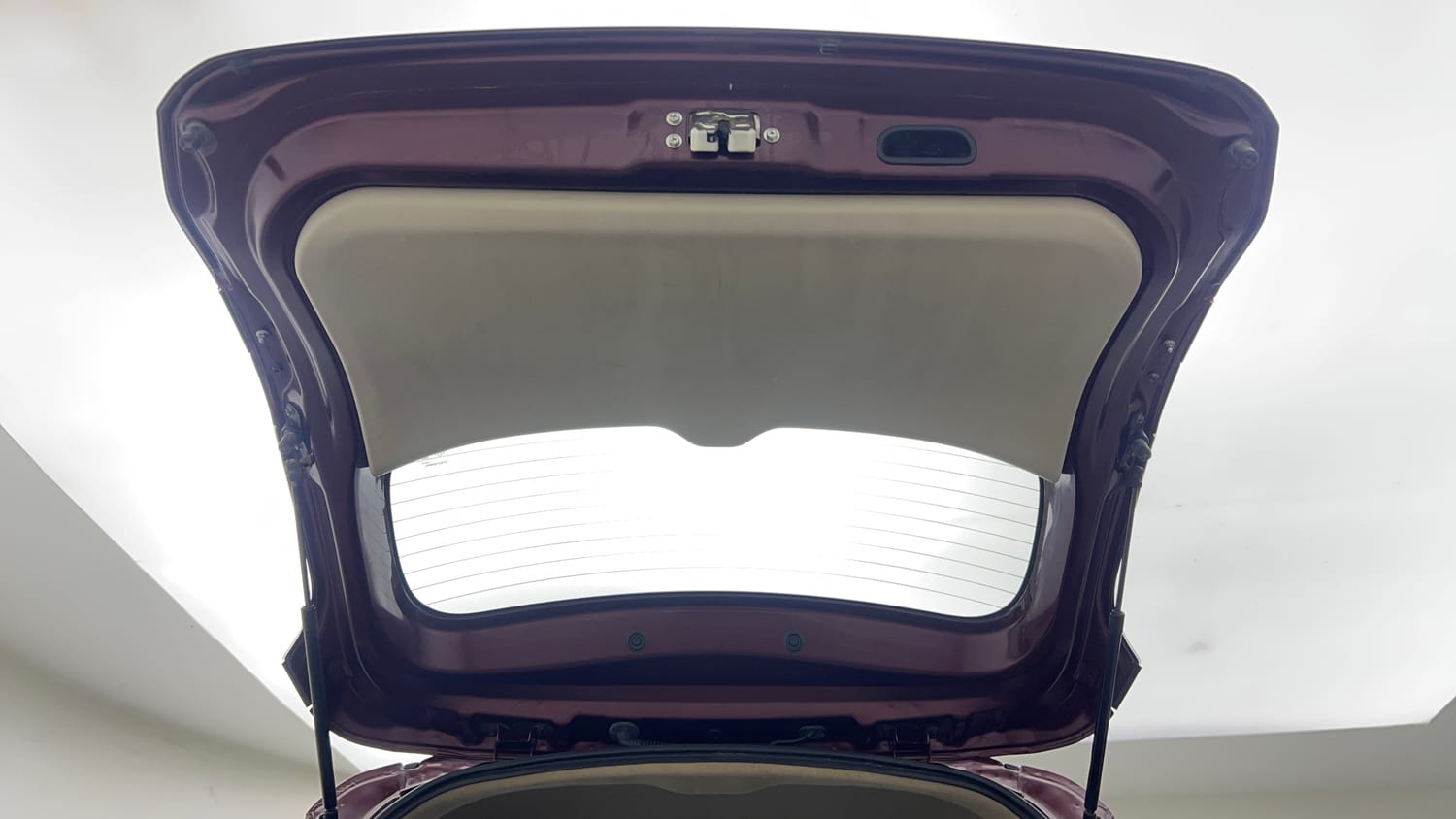 Used 2022 Maruti Suzuki Ertiga ZXi Plus Petrol Manual interior DICKY DOOR OPEN VIEW