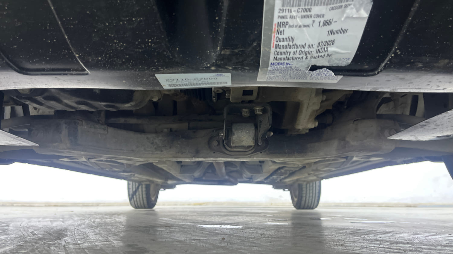 Used 2017 Hyundai Elite i20 Asta 1.2 Petrol Manual extra FRONT LEFT UNDERBODY VIEW