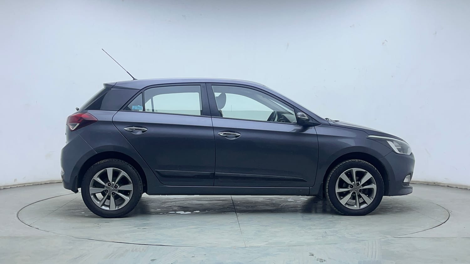 Used 2017 Hyundai Elite i20 Asta 1.2 Petrol Manual exterior RIGHT SIDE VIEW