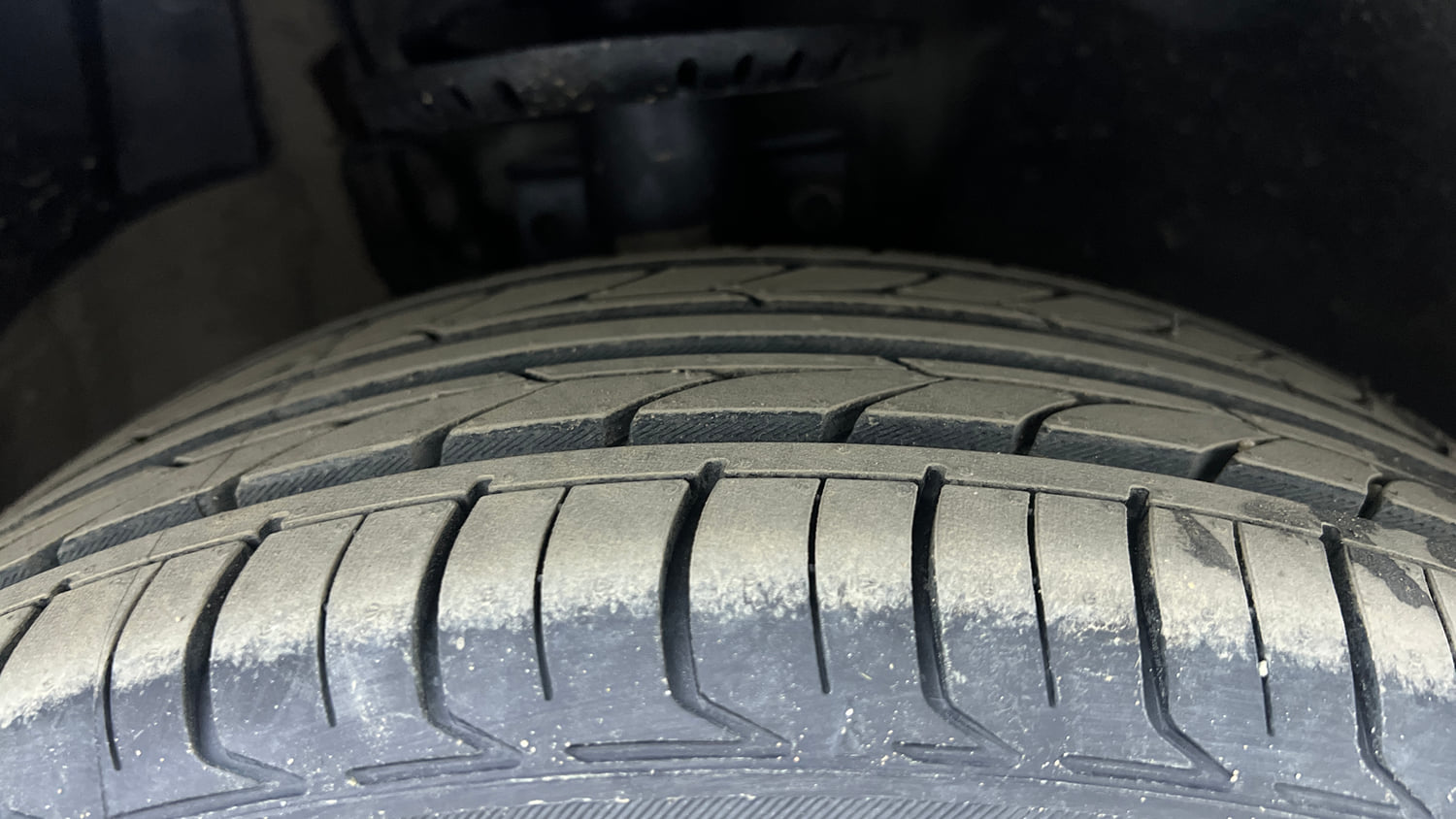 Used 2021 Volkswagen Polo Comfortline 1.0L MPI Petrol Manual tyres RIGHT FRONT TYRE TREAD VIEW