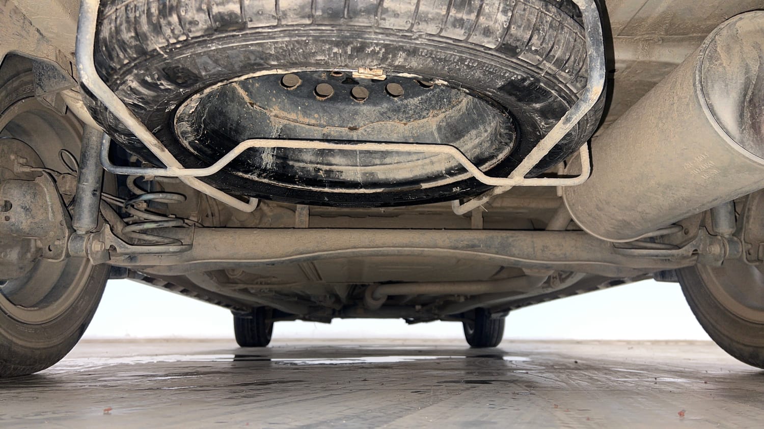 Used 2021 Maruti Suzuki XL6 Zeta MT Petrol Petrol Manual extra REAR UNDERBODY VIEW (TAKEN FROM REAR)