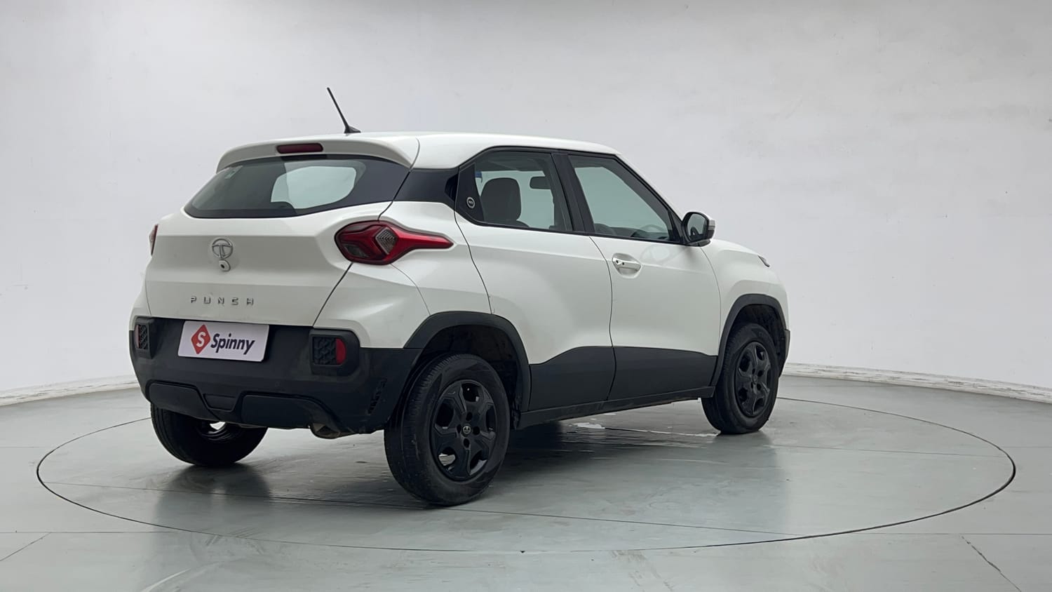 2023 Tata Punch Accomplished MT-4