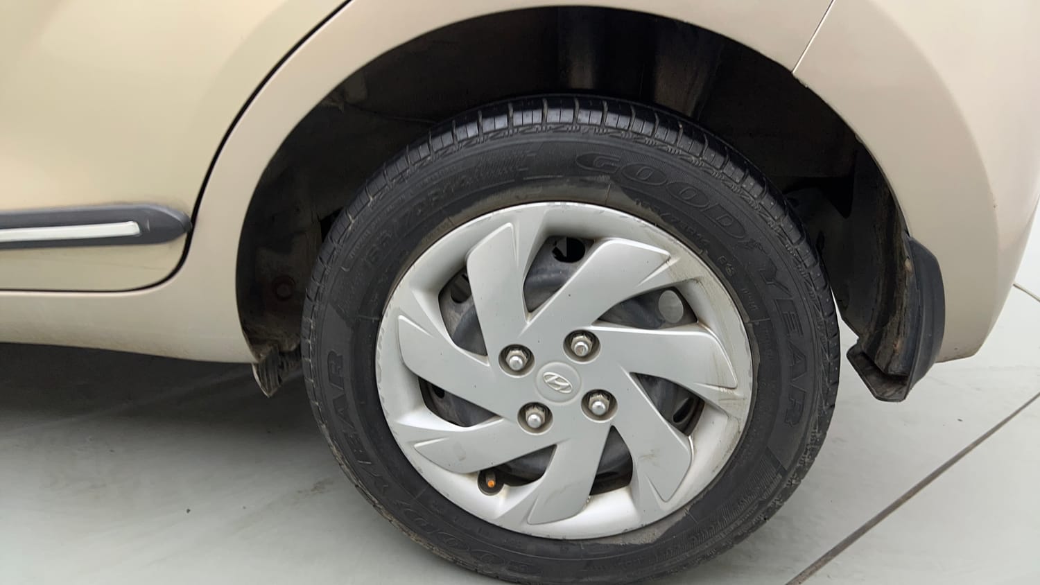 2019 Hyundai Santro Sportz-35