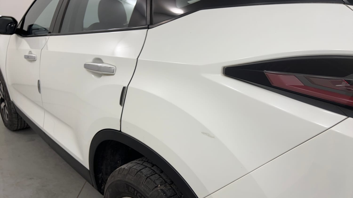 Used 2022 Tata Harrier XZS Diesel Manual dents MINOR DENT