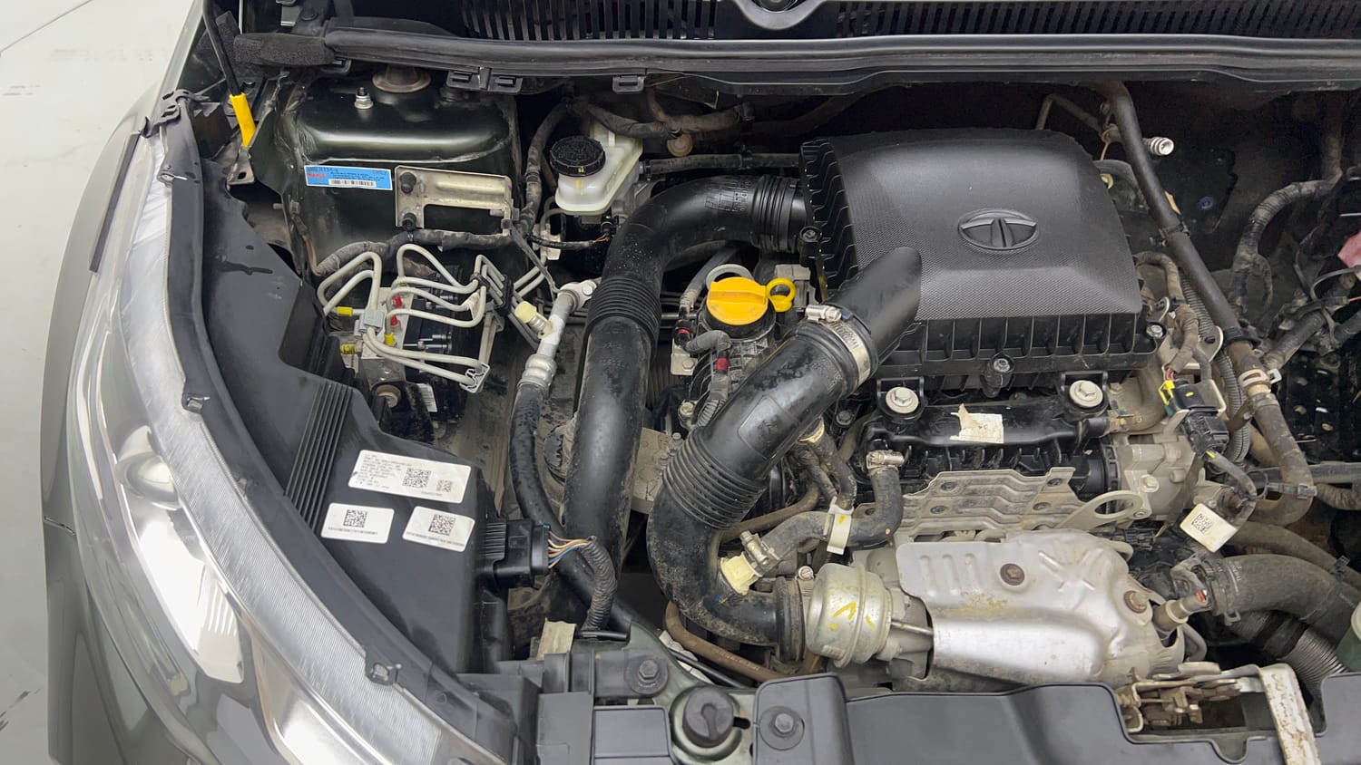 Used 2023 Tata Nexon XM (S) Petrol Manual engine ENGINE RIGHT SIDE VIEW