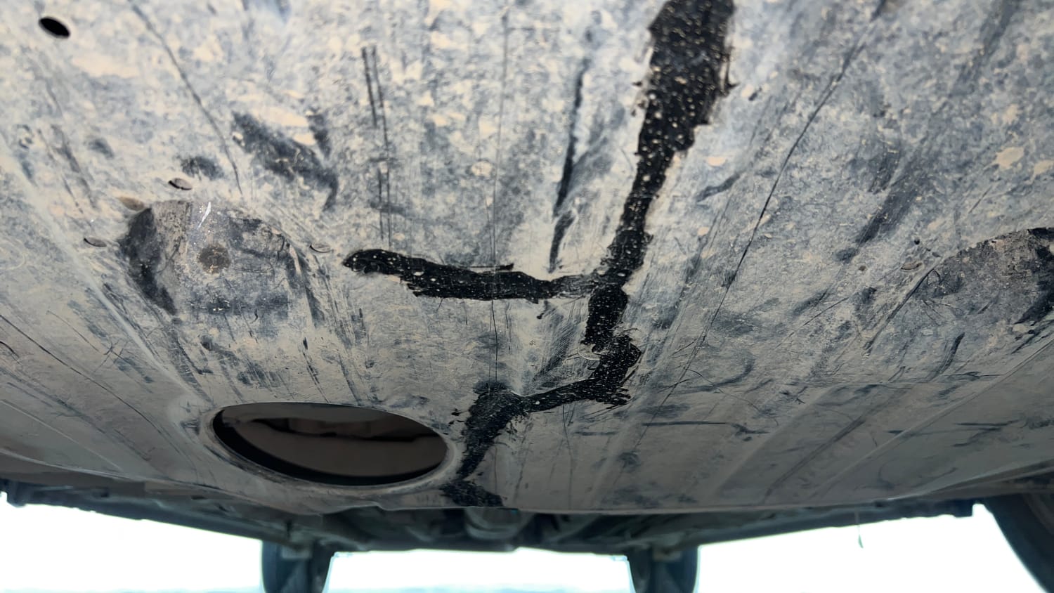 Used 2023 Hyundai Verna SX 1.5 Turbo Petrol MT Petrol Manual extra FRONT LEFT UNDERBODY VIEW