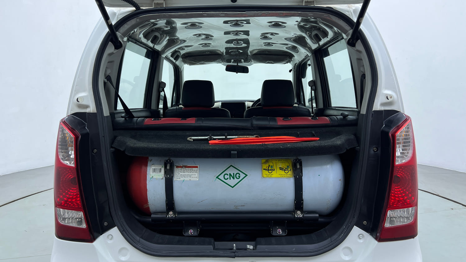 Used 2018 Maruti Suzuki Wagon R LXI CNG Cng Manual interior DICKY INSIDE VIEW