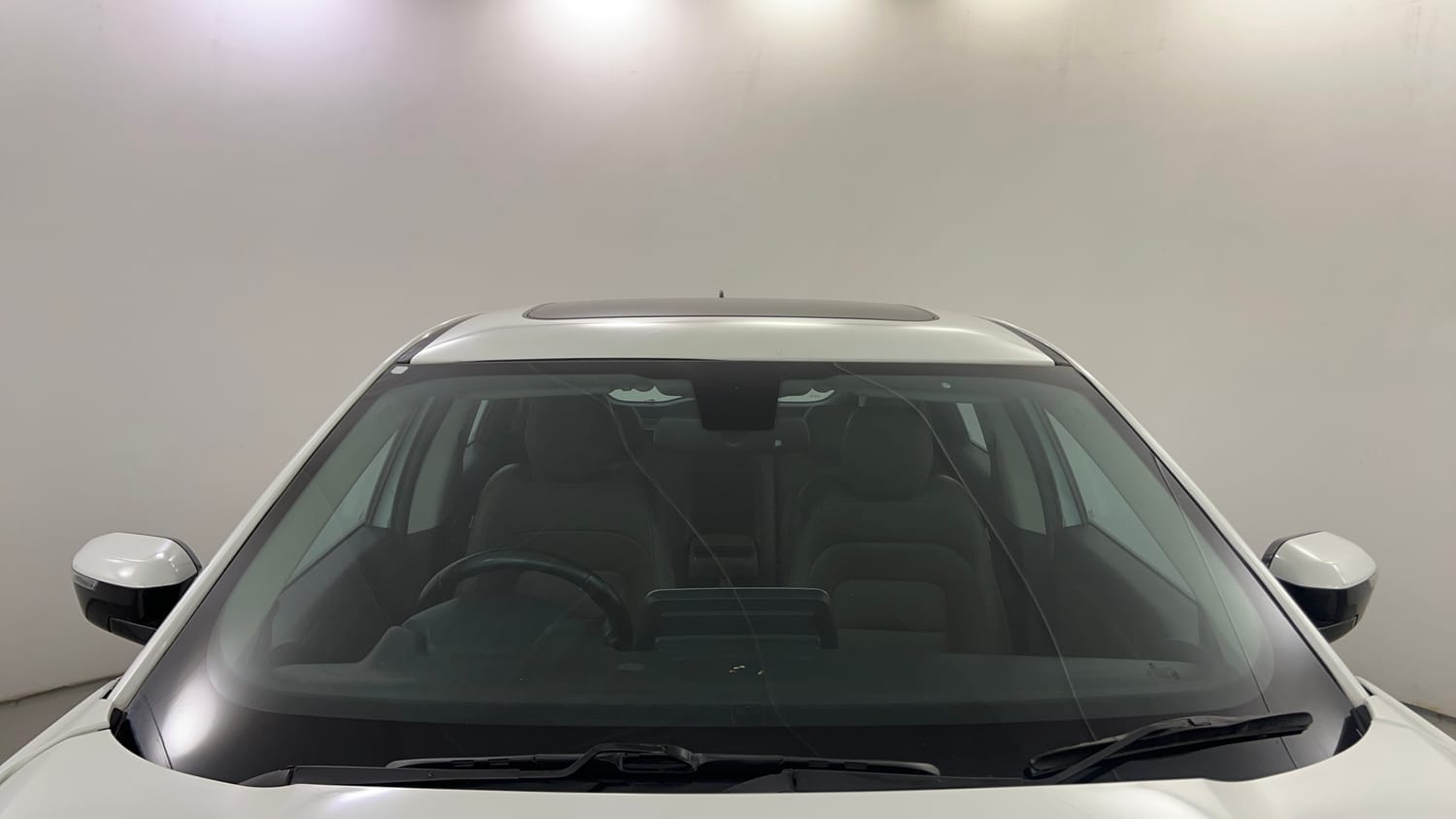Used 2022 Tata Harrier XZS Diesel Manual exterior FRONT WINDSHIELD VIEW