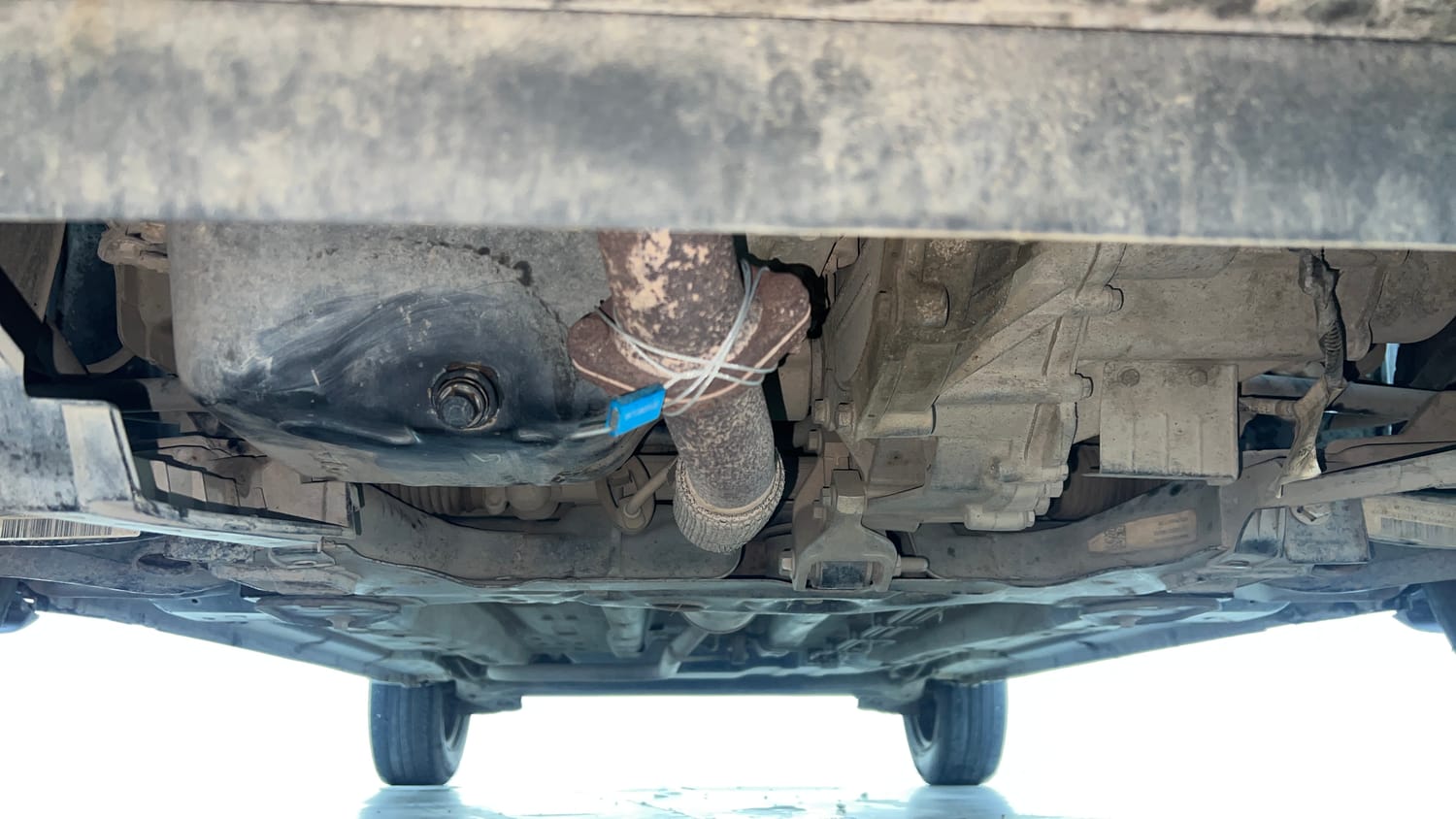 Used 2022 Tata Punch Adventure AMT Petrol Automatic extra FRONT LEFT UNDERBODY VIEW