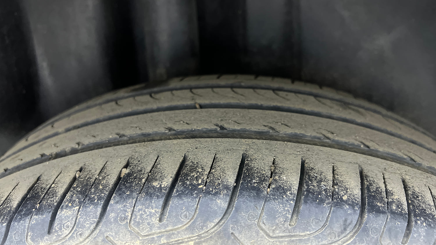 Used 2021 Volkswagen Polo Comfortline 1.0L MPI Petrol Manual tyres RIGHT REAR TYRE TREAD VIEW