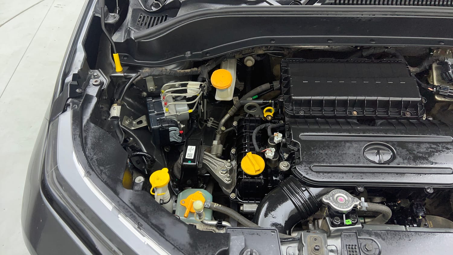 Used 2022 Tata Punch Adventure AMT Petrol Automatic engine ENGINE RIGHT SIDE VIEW