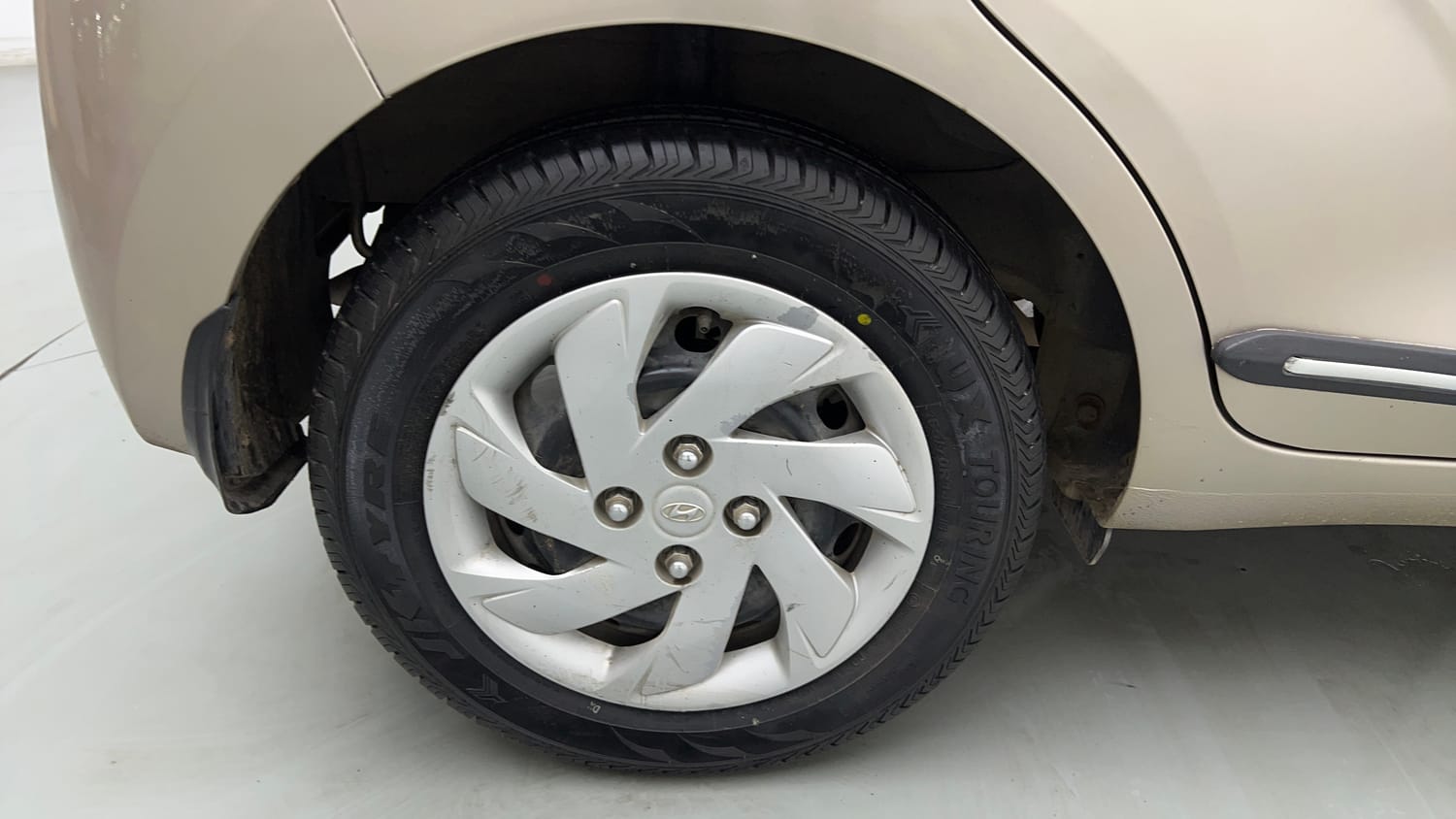2019 Hyundai Santro Sportz-33