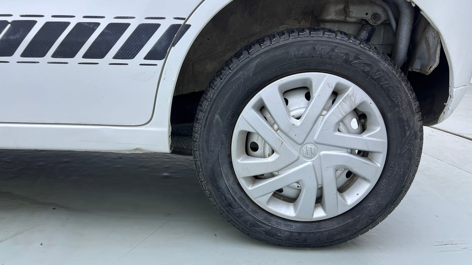 Used 2018 Maruti Suzuki Wagon R LXI CNG Cng Manual tyres LEFT REAR TYRE RIM VIEW