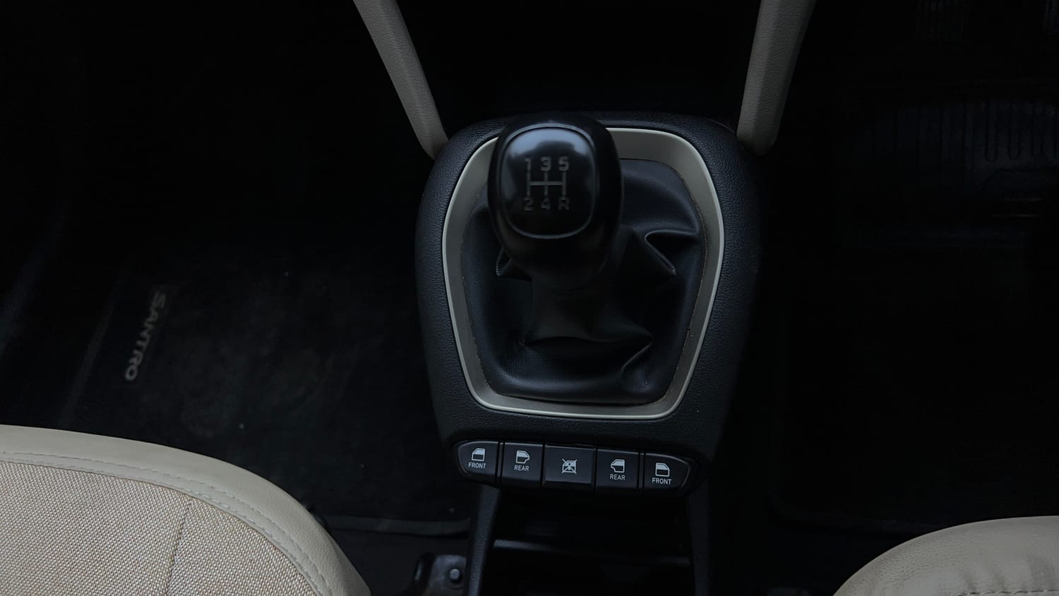 2019 Hyundai Santro Sportz-16