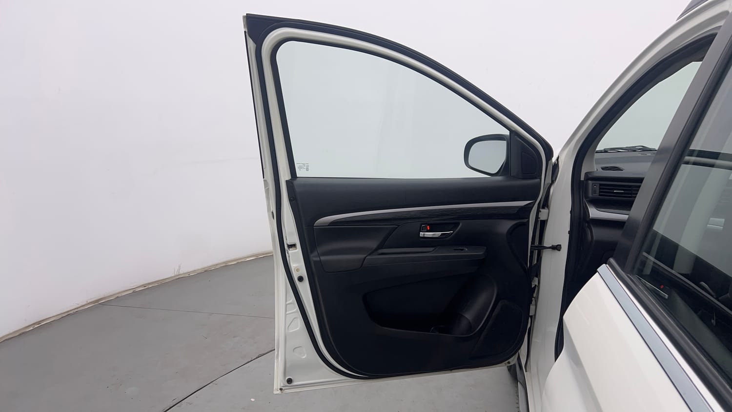 Used 2021 Maruti Suzuki XL6 Zeta MT Petrol Petrol Manual interior LEFT FRONT DOOR OPEN VIEW