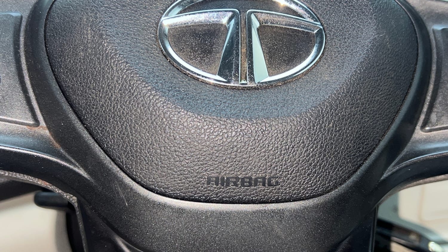 2022 Tata Altroz XE Plus Petrol-41