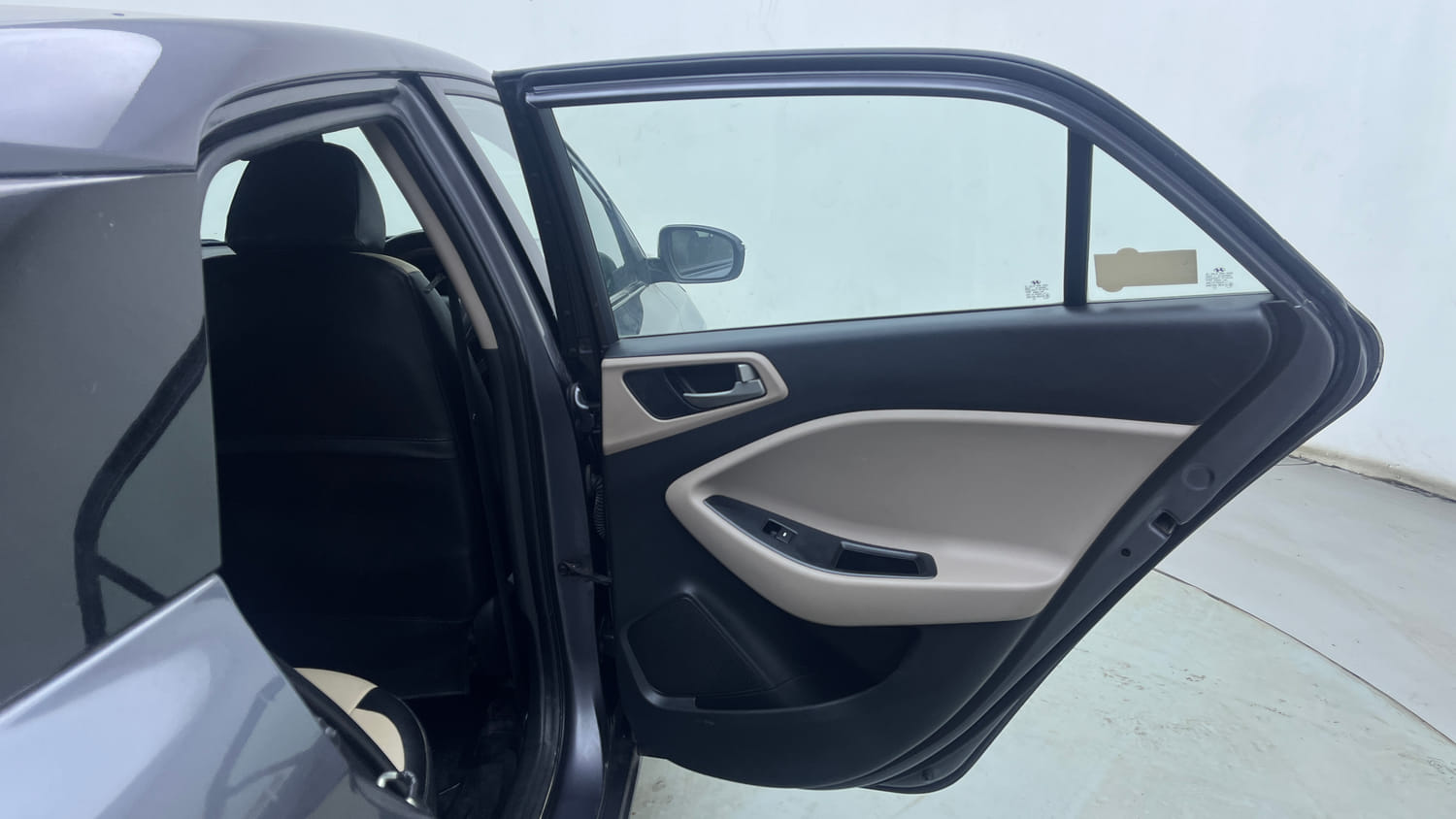 Used 2017 Hyundai Elite i20 Asta 1.2 Petrol Manual interior RIGHT REAR DOOR OPEN VIEW