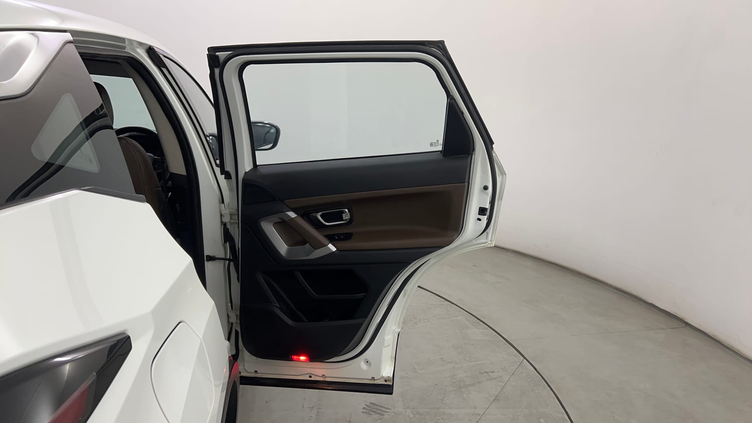 Used 2022 Tata Harrier XZS Diesel Manual interior RIGHT REAR DOOR OPEN VIEW