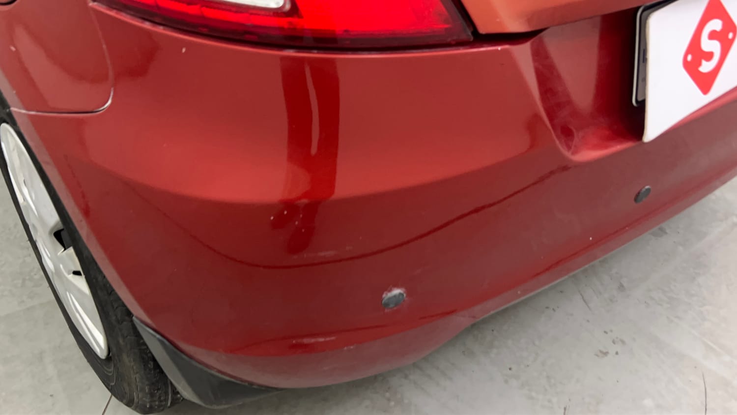 Used 2014 Maruti Suzuki Swift VXi Petrol Manual dents MINOR SCRATCH