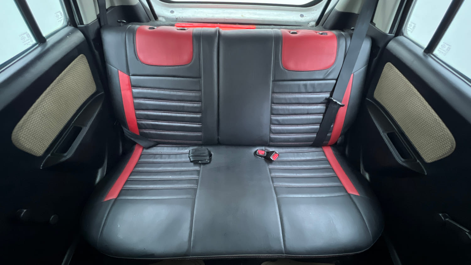 Used 2018 Maruti Suzuki Wagon R LXI CNG Cng Manual interior REAR SEAT CONDITION VIEW