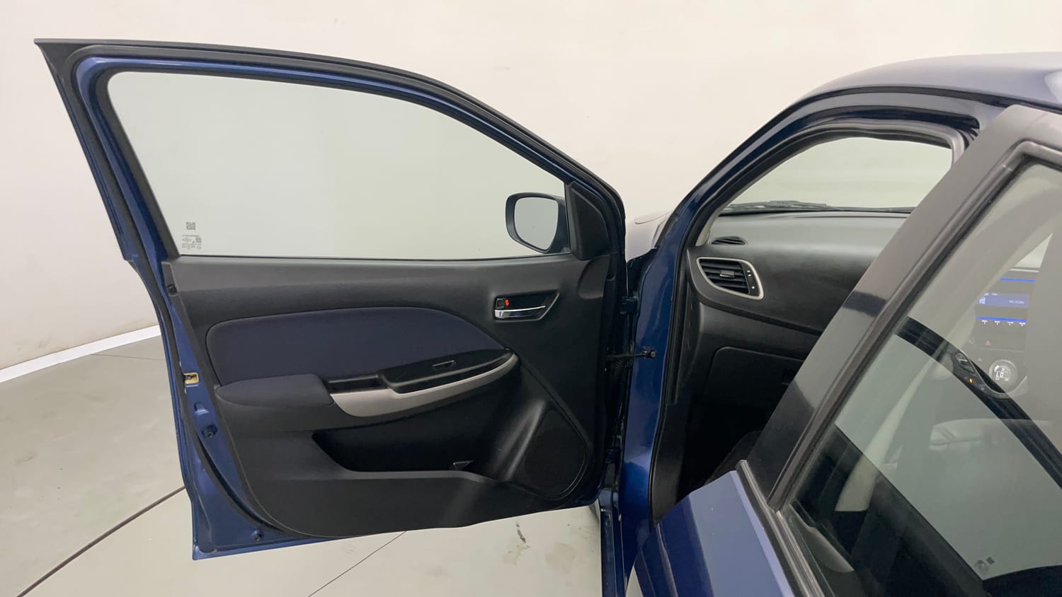 Used 2019 Maruti Suzuki Baleno Delta 1.2 Petrol Manual interior LEFT FRONT DOOR OPEN VIEW