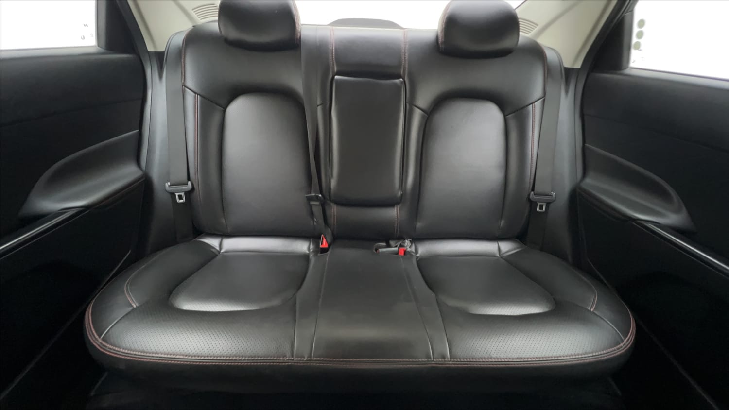 Used 2023 Hyundai Verna SX 1.5 Turbo Petrol MT Petrol Manual interior REAR SEAT CONDITION VIEW