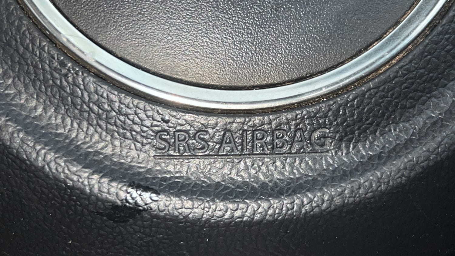 Used 2021 Maruti Suzuki XL6 Zeta MT Petrol Petrol Manual top_features Airbags