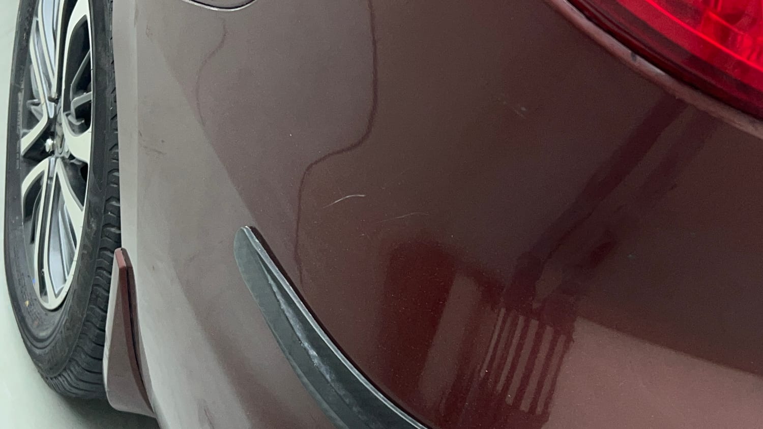 Used 2022 Maruti Suzuki Ertiga ZXi Plus Petrol Manual dents MINOR SCRATCH