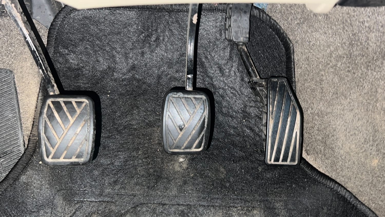 Used 2022 Maruti Suzuki Ertiga ZXi Plus Petrol Manual interior PEDALS VIEW