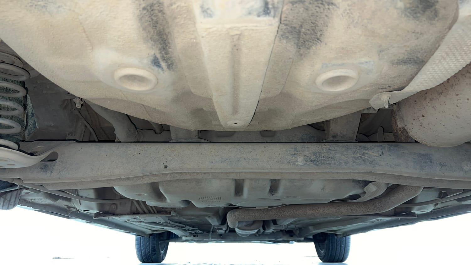 Used 2022 Hyundai New i20 Asta (O) 1.0 Turbo DCT Petrol Automatic extra REAR UNDERBODY VIEW (TAKEN FROM REAR)