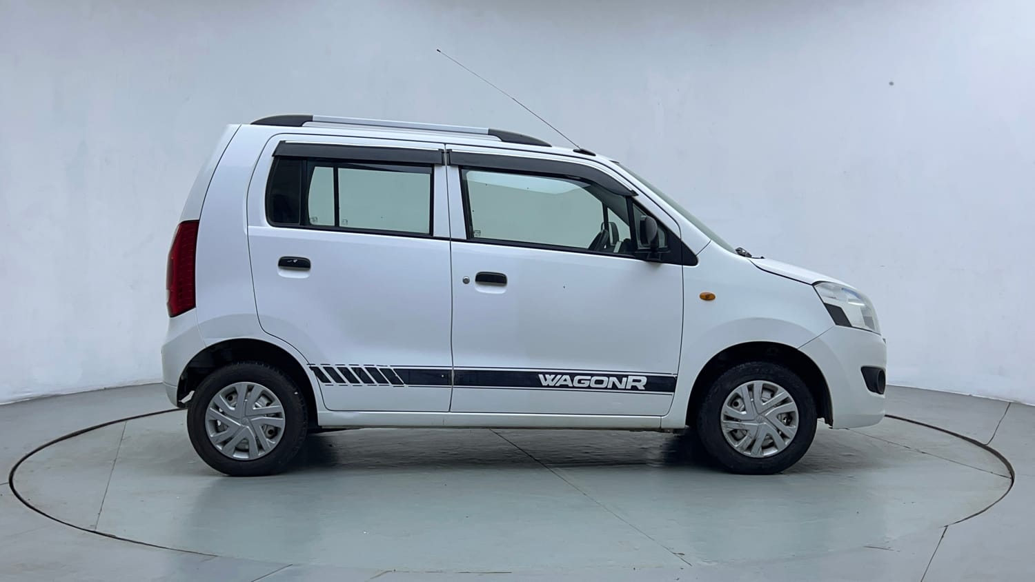 Used 2018 Maruti Suzuki Wagon R LXI CNG Cng Manual exterior RIGHT SIDE VIEW